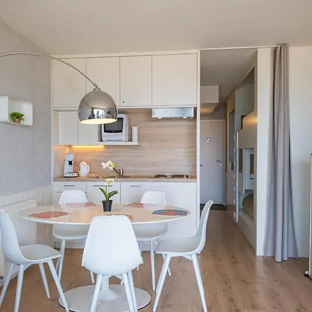 Apartman On 6th Floor For Family